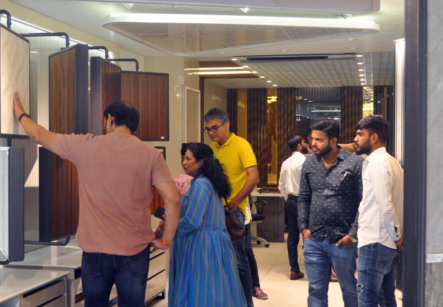 wall panel business franchise experience center showroom. wall panel business franchise experience center showroom interior display